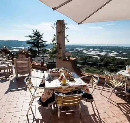 Alojamento de Acomodação e Pequeno-almoço C'era Volta